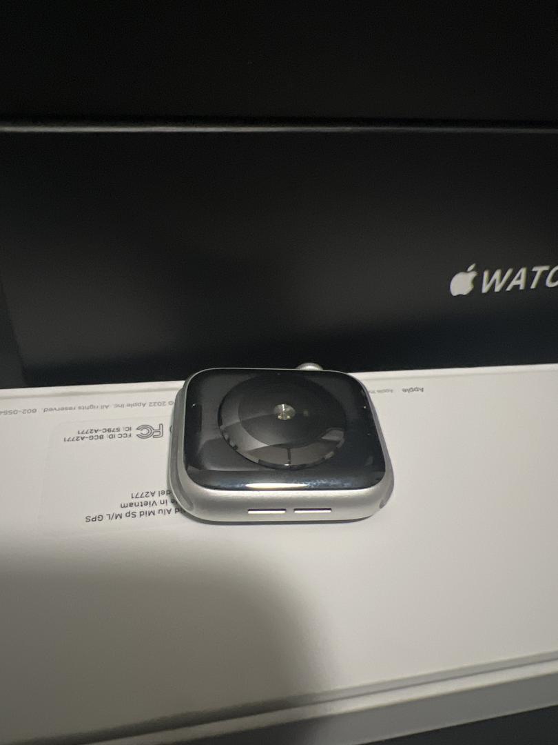 Apple Watch Series 5 44mm, color Silver