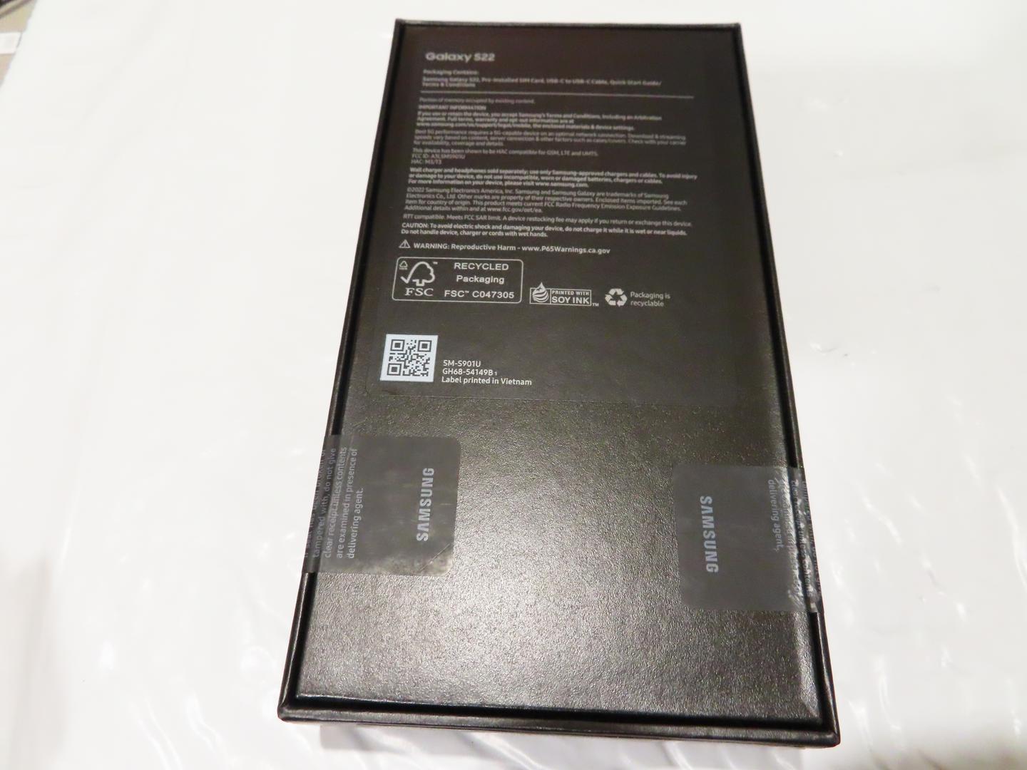 Samsung Galaxy S22, color White