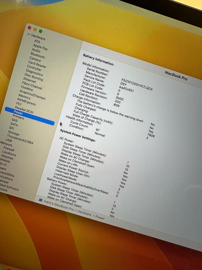 MacBook Pro 2019 - 16", color Silver