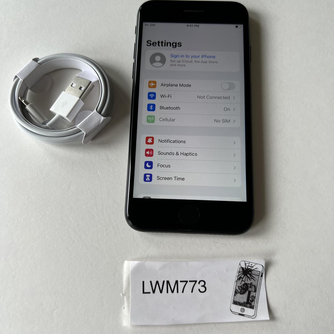 Apple iPhone 7, color Jet Black
