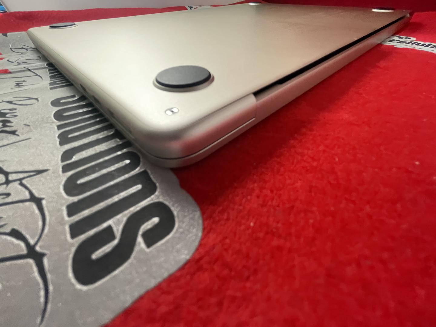 MacBook Pro 2022 - 13", color Silver