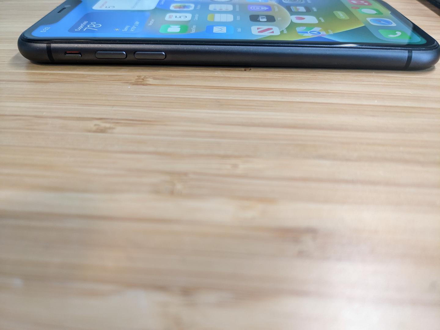 Apple iPhone 11, color Black