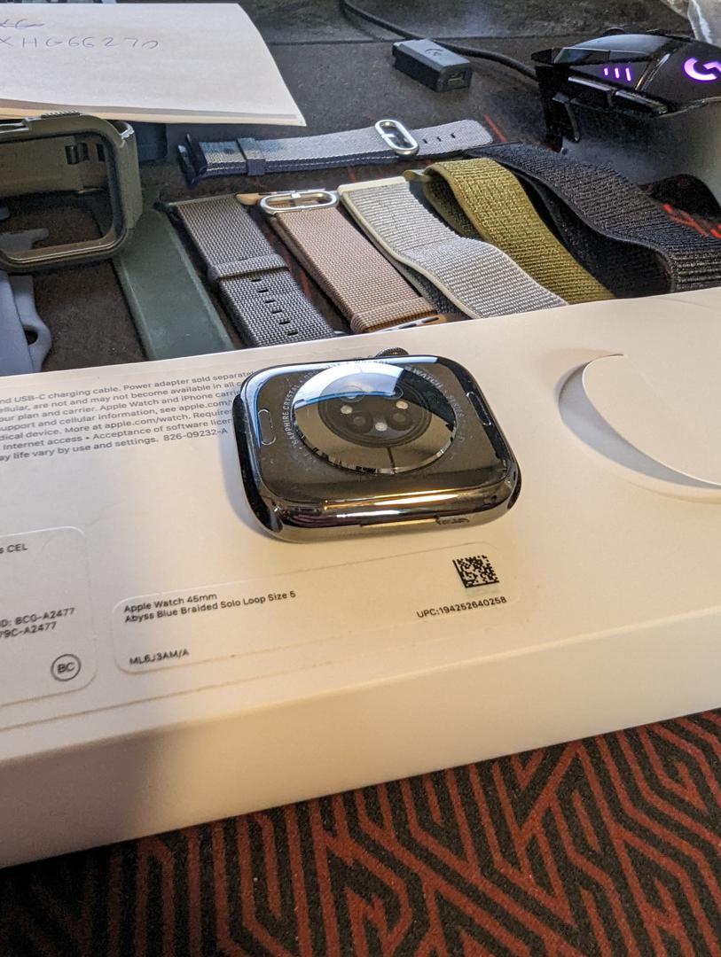 Apple Watch Series 7 45mm, color Graphite