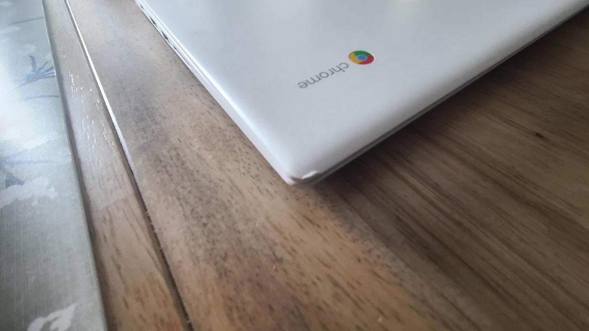 Lenovo Chromebook C330, color White