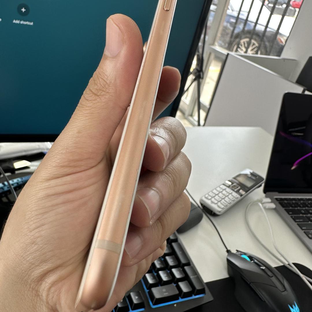 Apple iPhone 8 Plus, color Gold