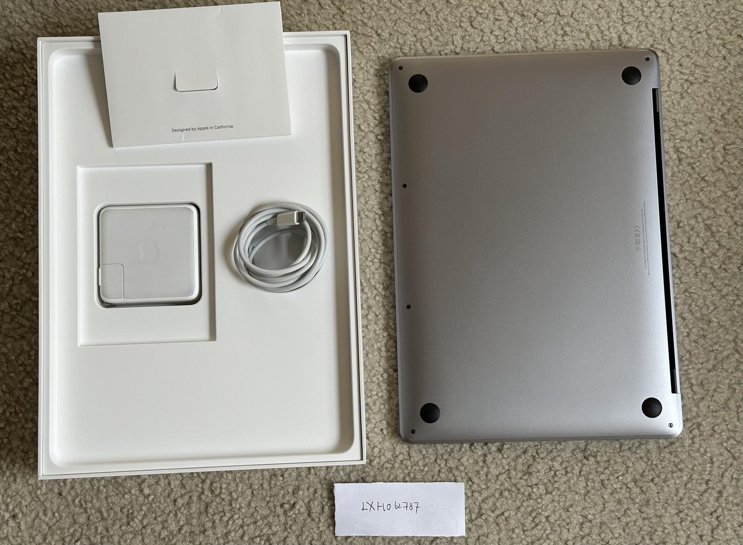 MacBook Pro 2019 - 13", color Gray