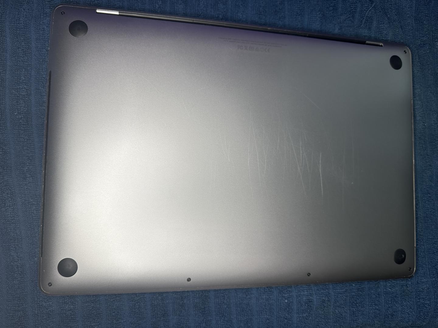 MacBook Pro 2016 (With Touch Bar) - 15", color Silver