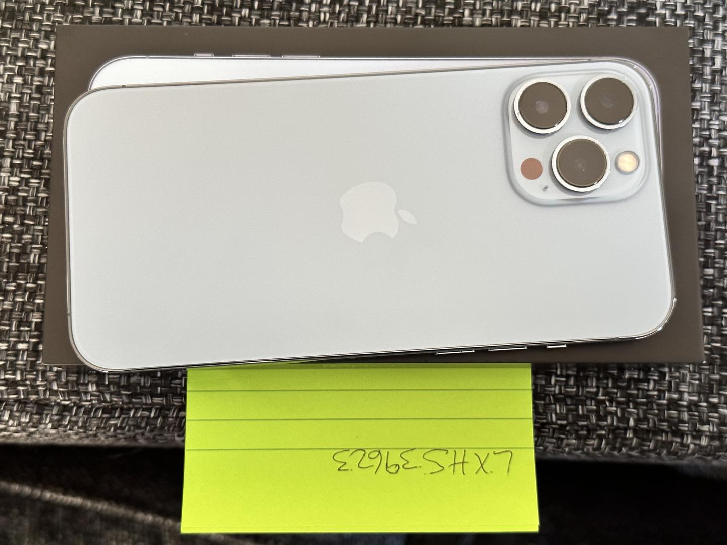 Apple iPhone 13 Pro Max, color Sierra Blue