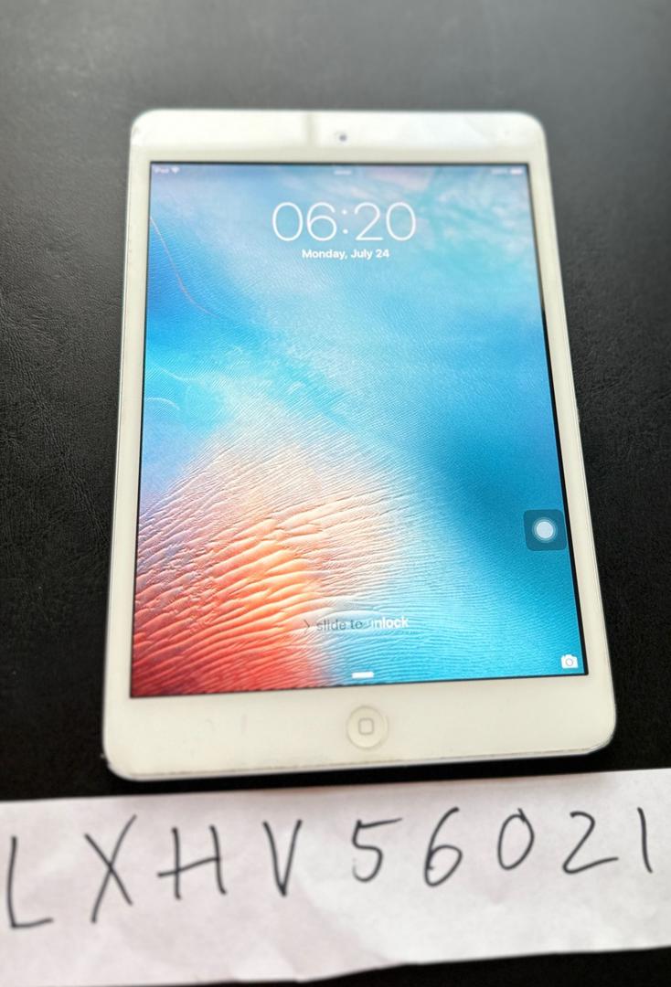 Apple iPad Mini, color Silver
