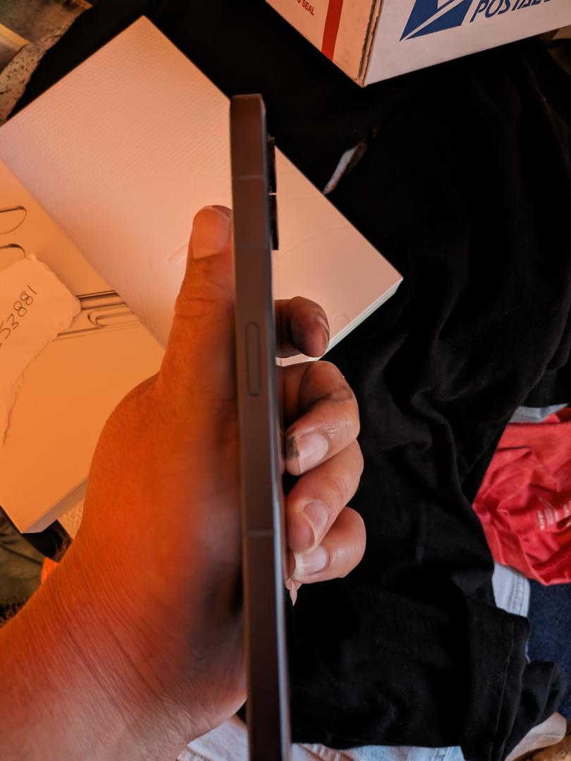 Nothing Phone (2), color Gray