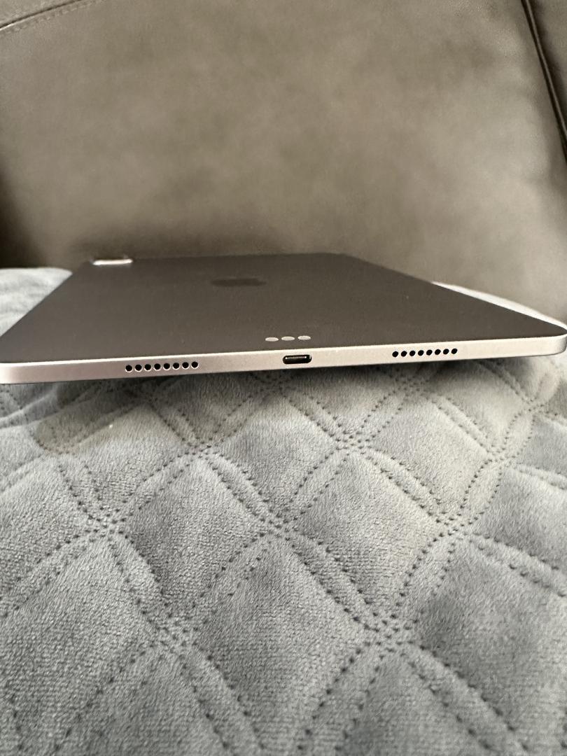 Apple iPad Pro 11" 4th Gen 2022, color Gray