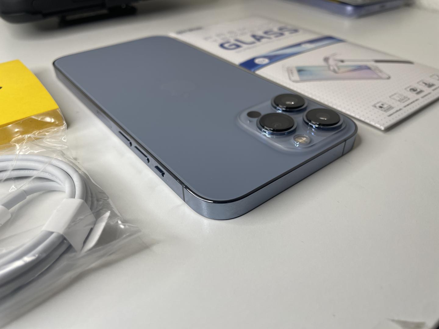 Apple iPhone 13 Pro Max, color Sierra Blue