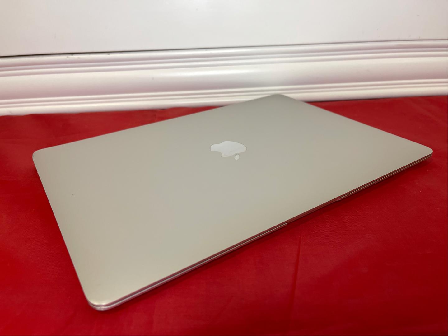 MacBook Air 2019 - 13", color Silver