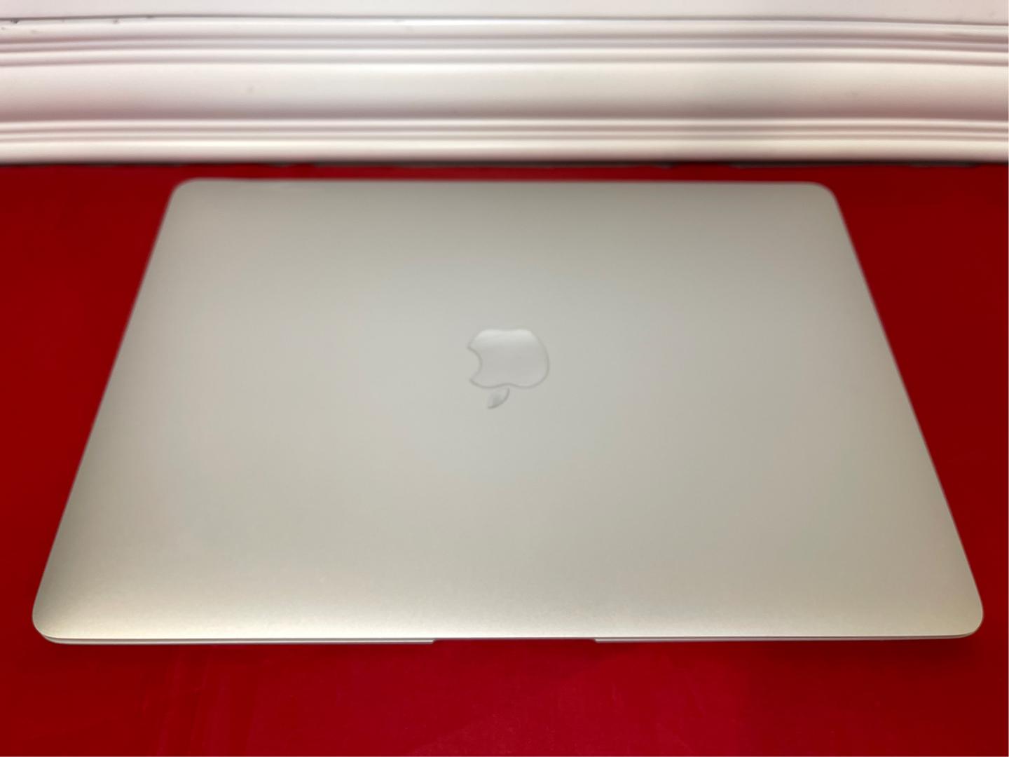 MacBook Air 2020 - 13 inch - Product Guide, Specs, Prices, and