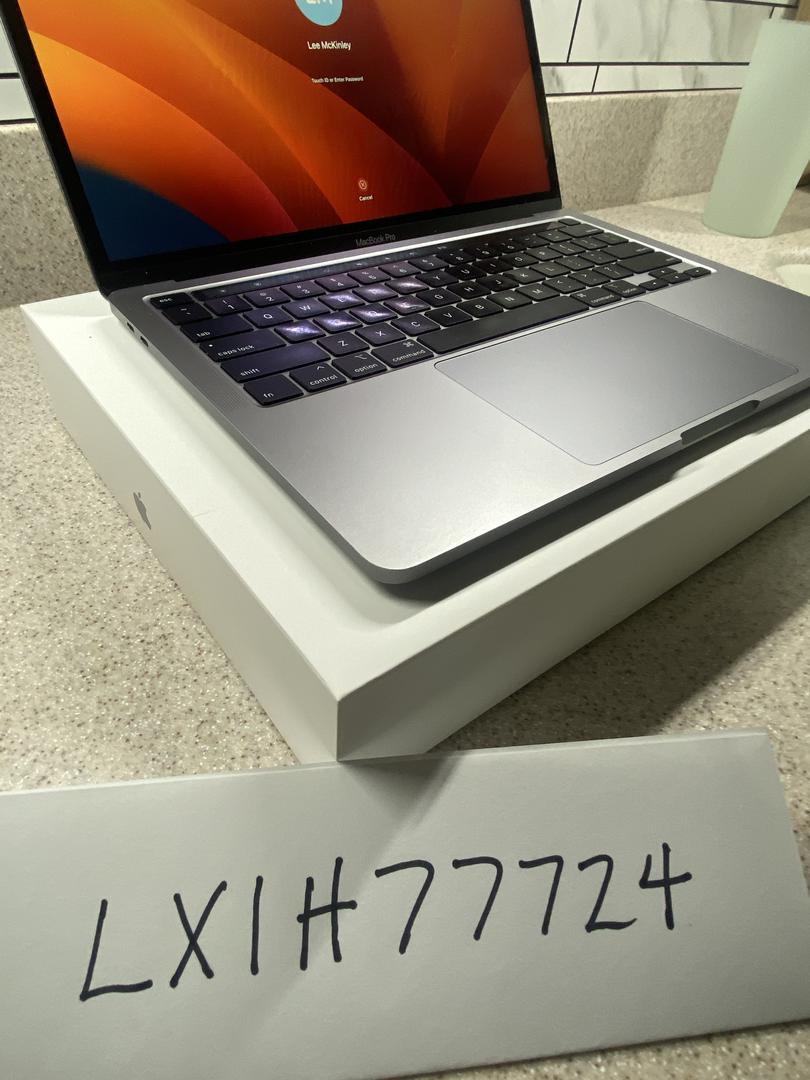 MacBook Pro 2020 - 13", color Gray