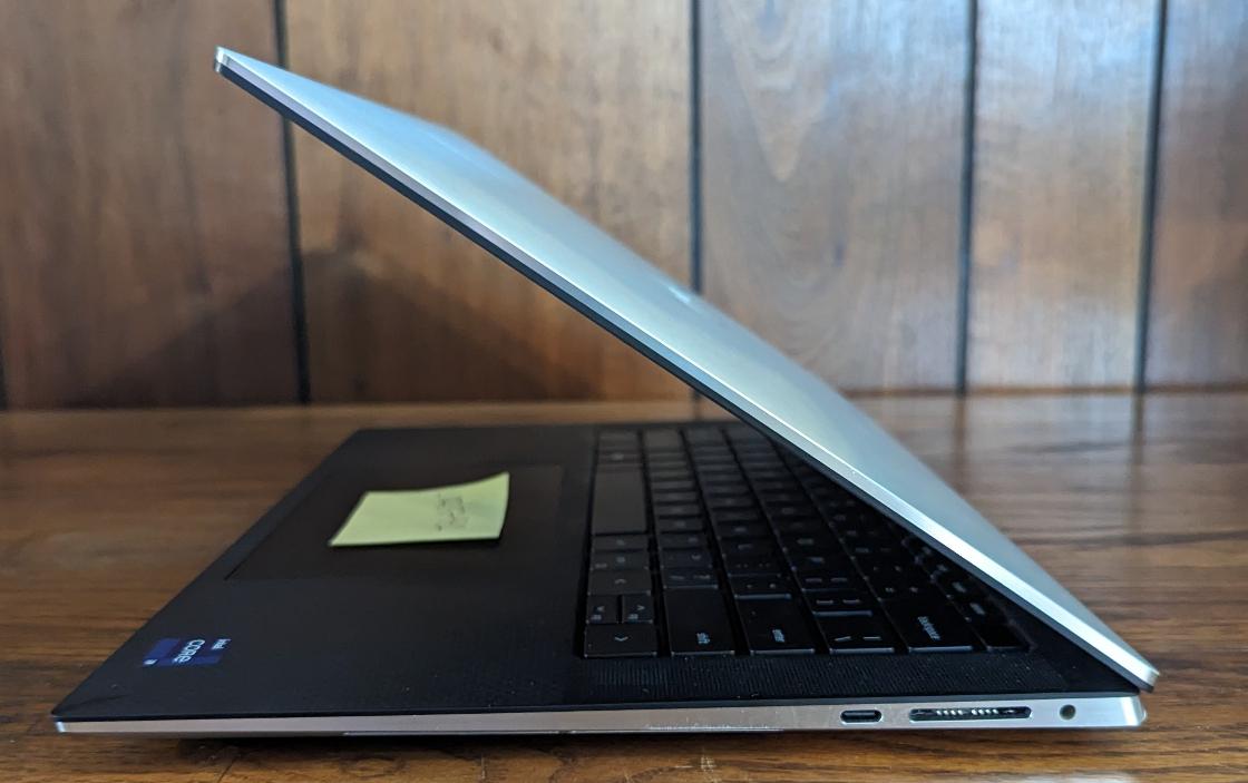 Dell XPS 15 9510 (2021), color Silver