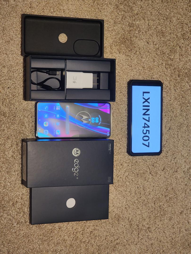 Motorola Edge Plus (2022), color Blue