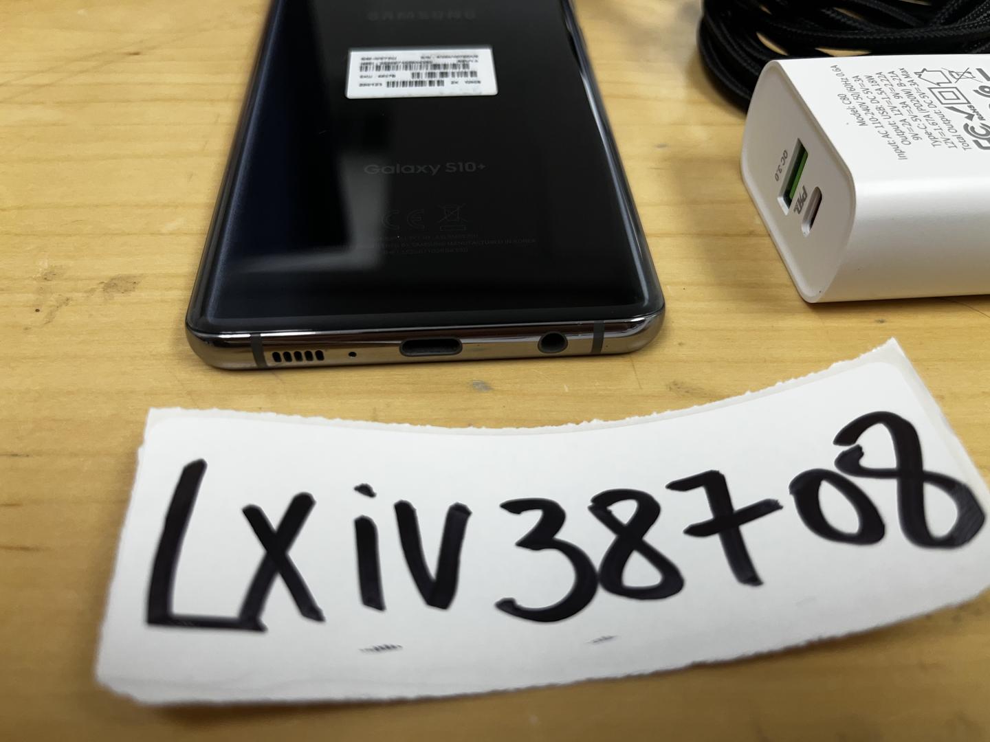 Samsung Galaxy S10 Plus, color Black