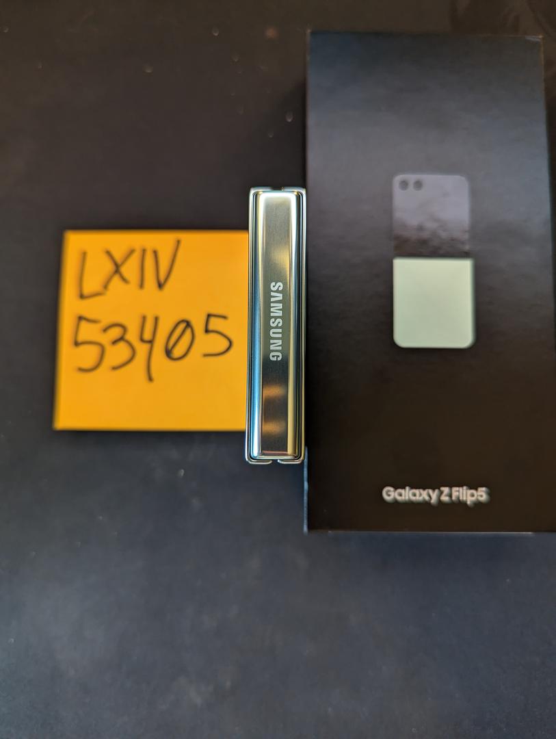 Samsung Galaxy Z Flip5, color Mint