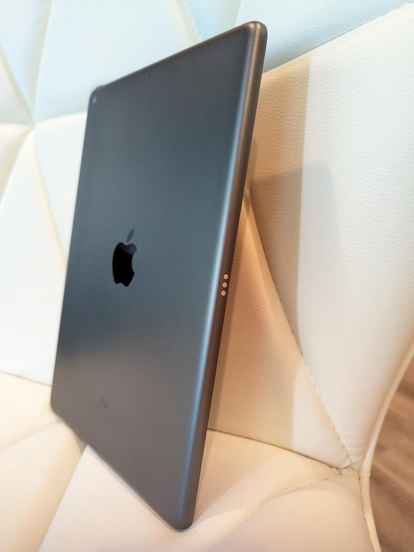 Apple iPad 9th Gen, color Gray