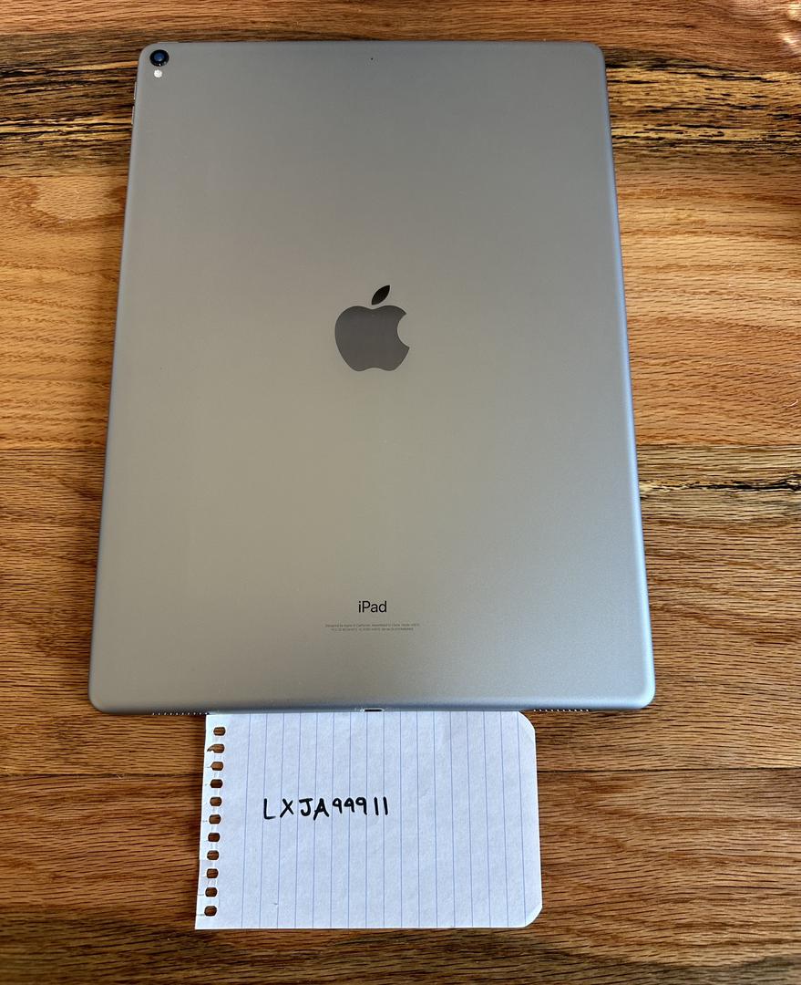 Apple iPad Pro 12.9" 2nd Gen 2017, color Silver