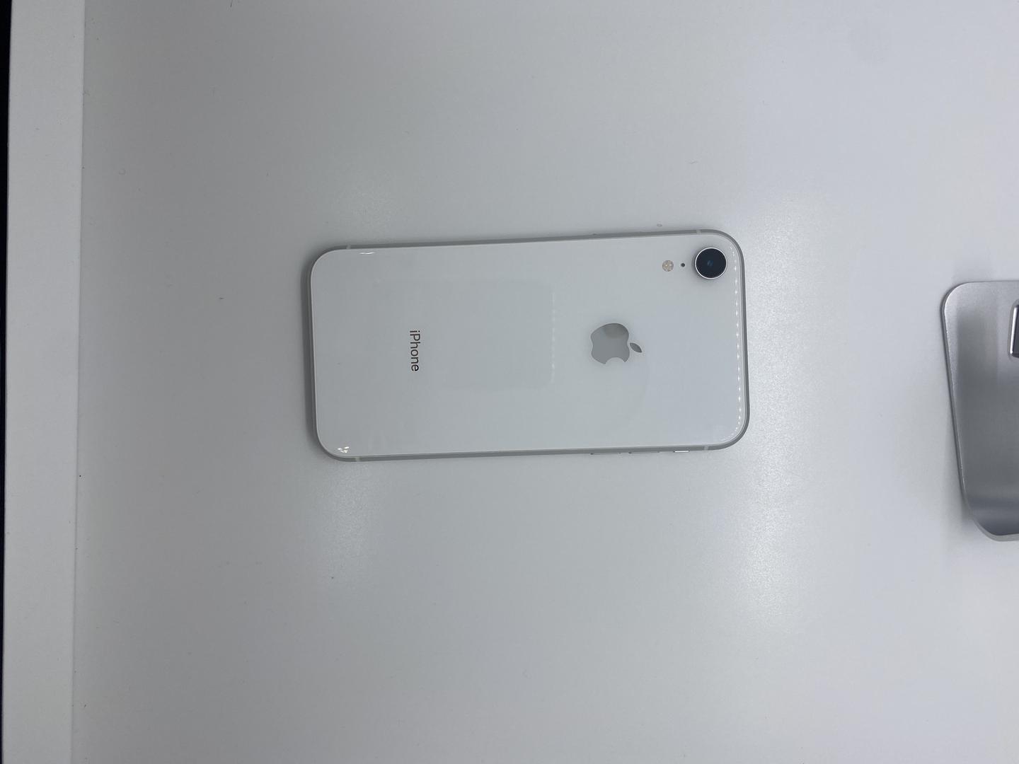 Apple iPhone Xr, color White