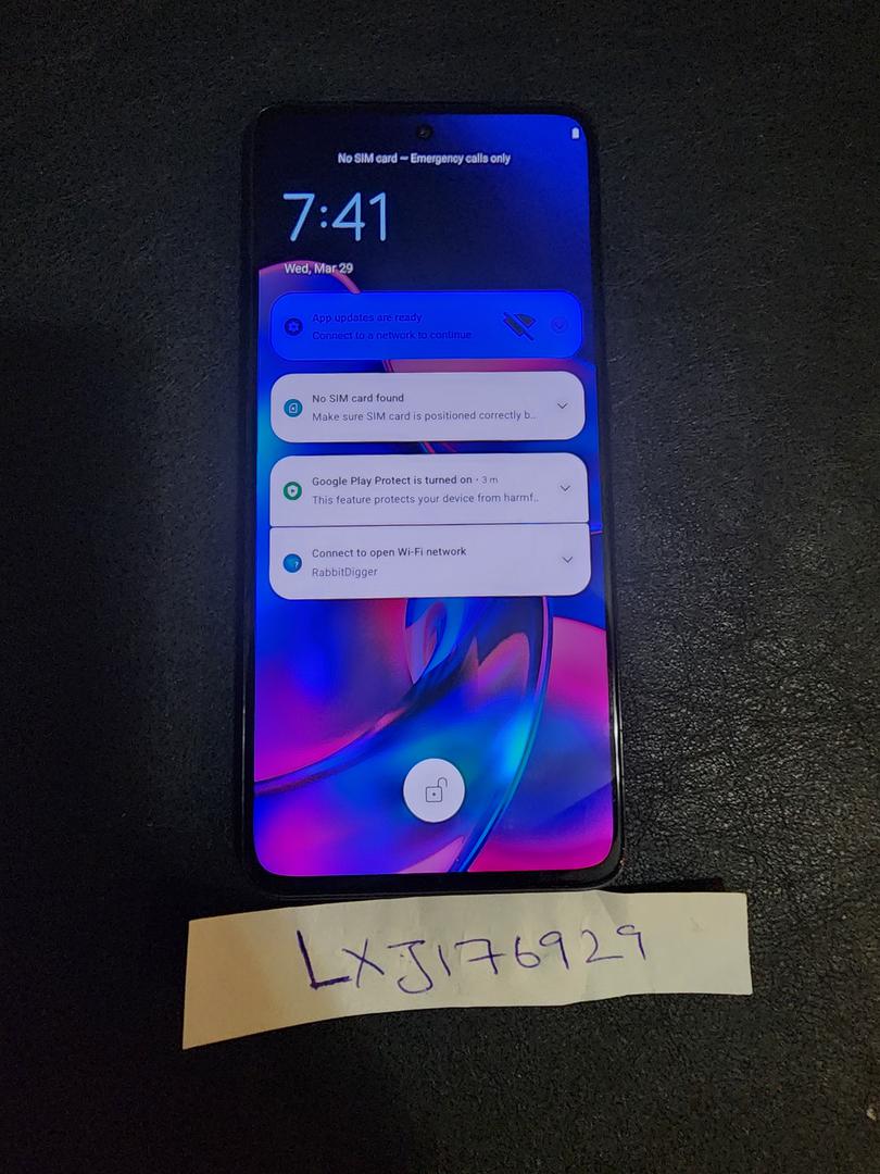 Motorola Edge (2022), color Gray