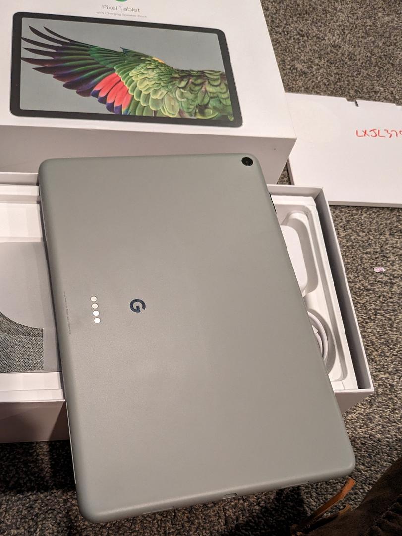 Google Pixel Tablet 11", color Hazel