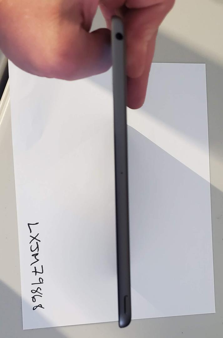 Apple iPad 9th Gen, color Gray