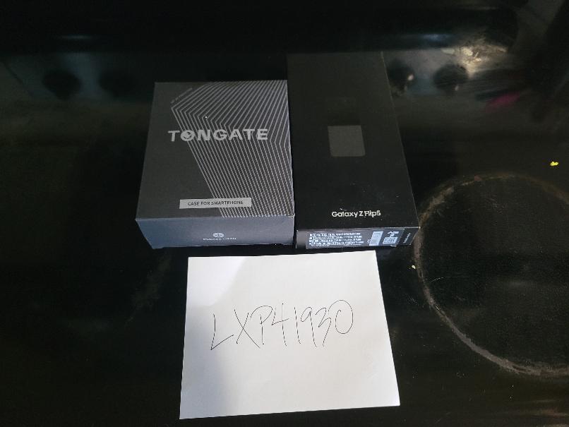 Samsung Galaxy Z Flip5, color Graphite