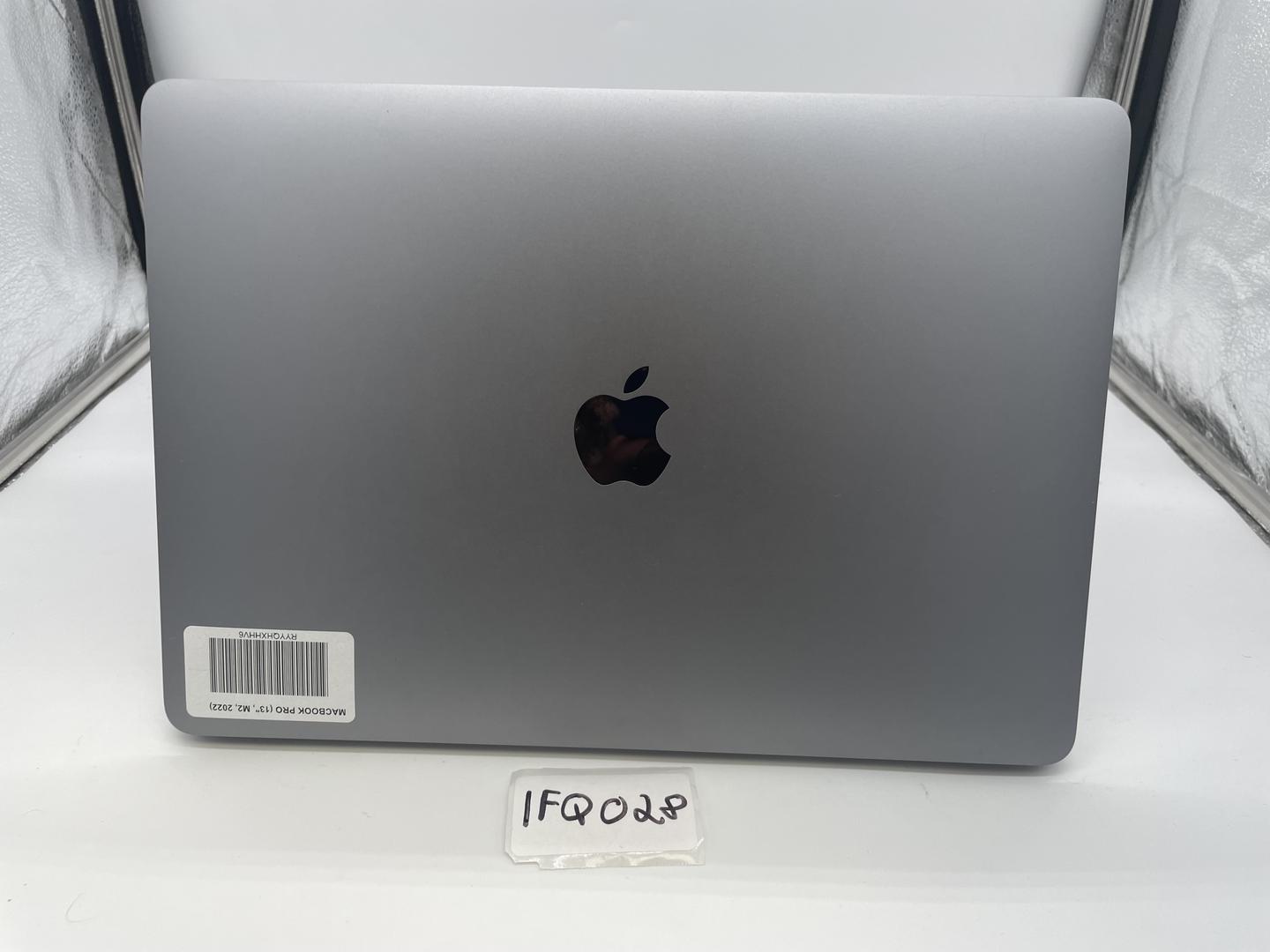 MacBook Pro 2022 - 13", color Gray