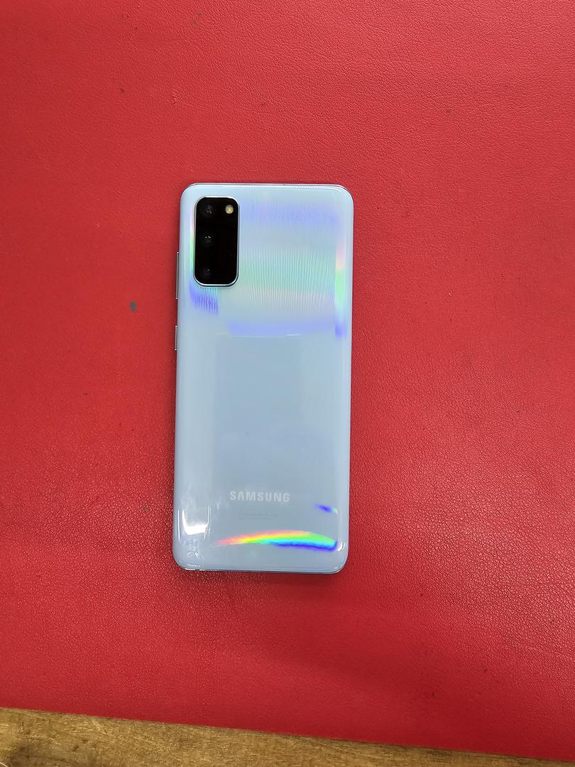 Samsung Galaxy S20 5G, color Cloud Blue
