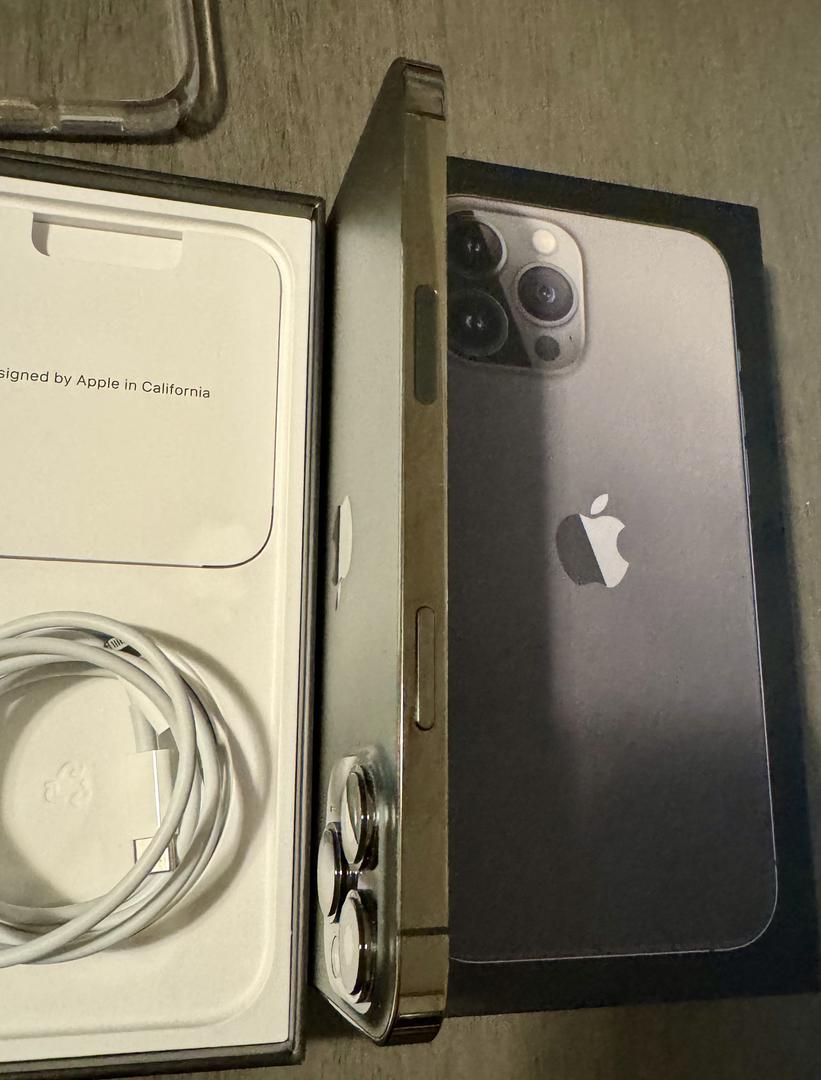 Apple iPhone 13 Pro Max, color Graphite