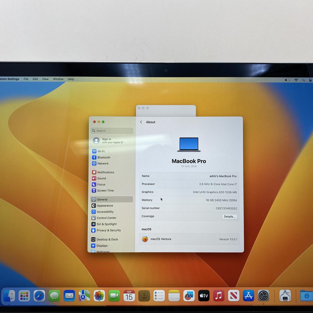 MacBook Pro 2018 (With Touch Bar) - 15", color Gray