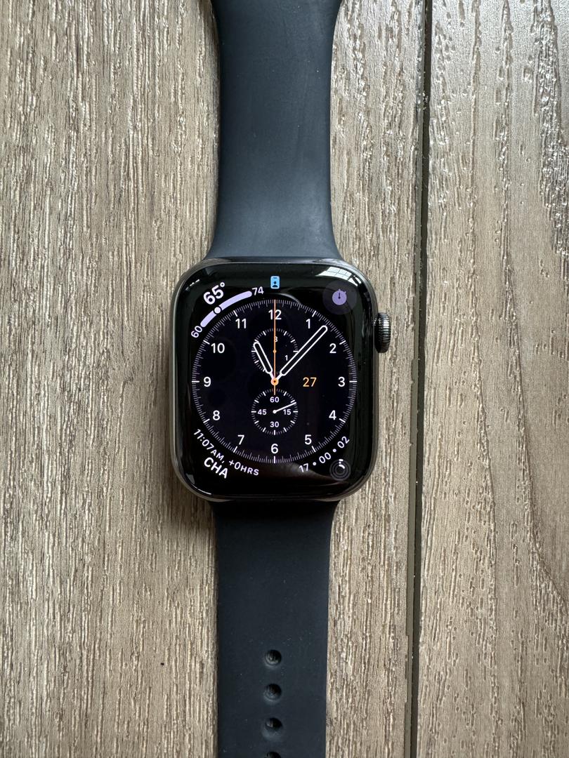 Apple Watch Series 8 45mm, color Graphite