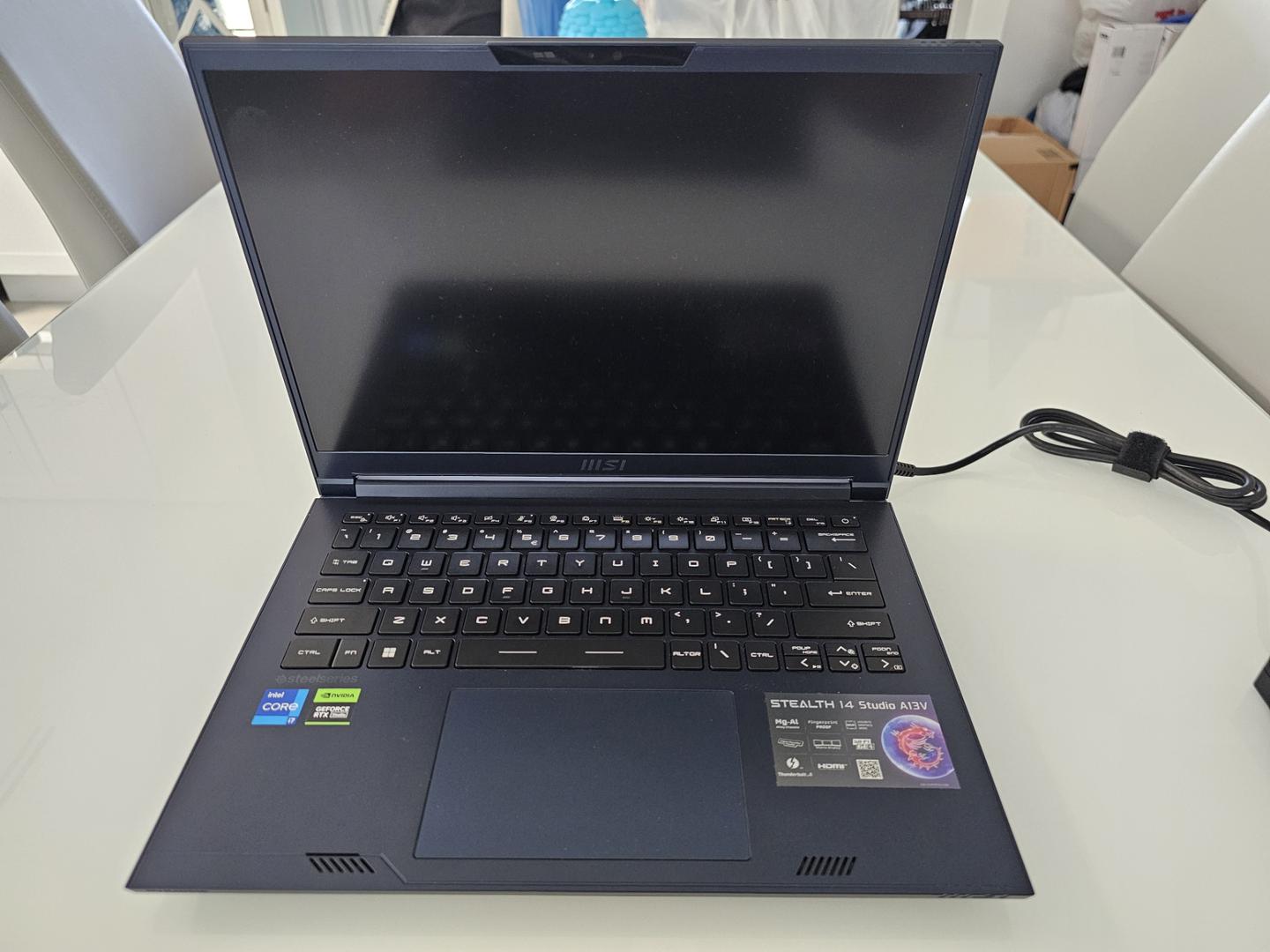 MSI Laptop, color