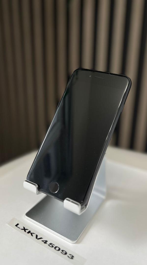 Apple iPhone SE 2nd Gen 2020, color Black