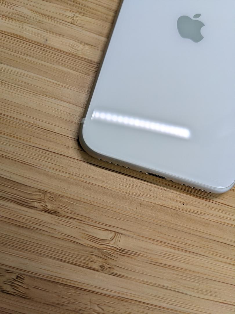 Apple iPhone SE 3rd Gen 2022, color Starlight