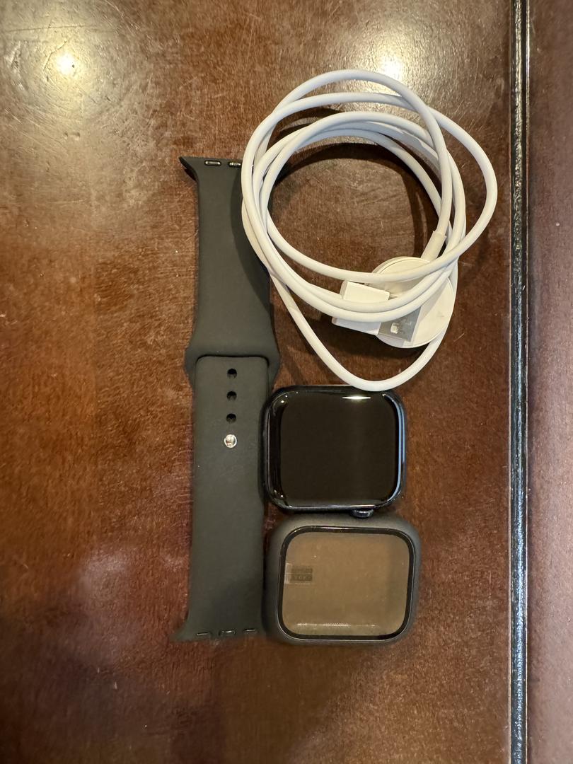Apple Watch Series 8 45mm, color Midnight