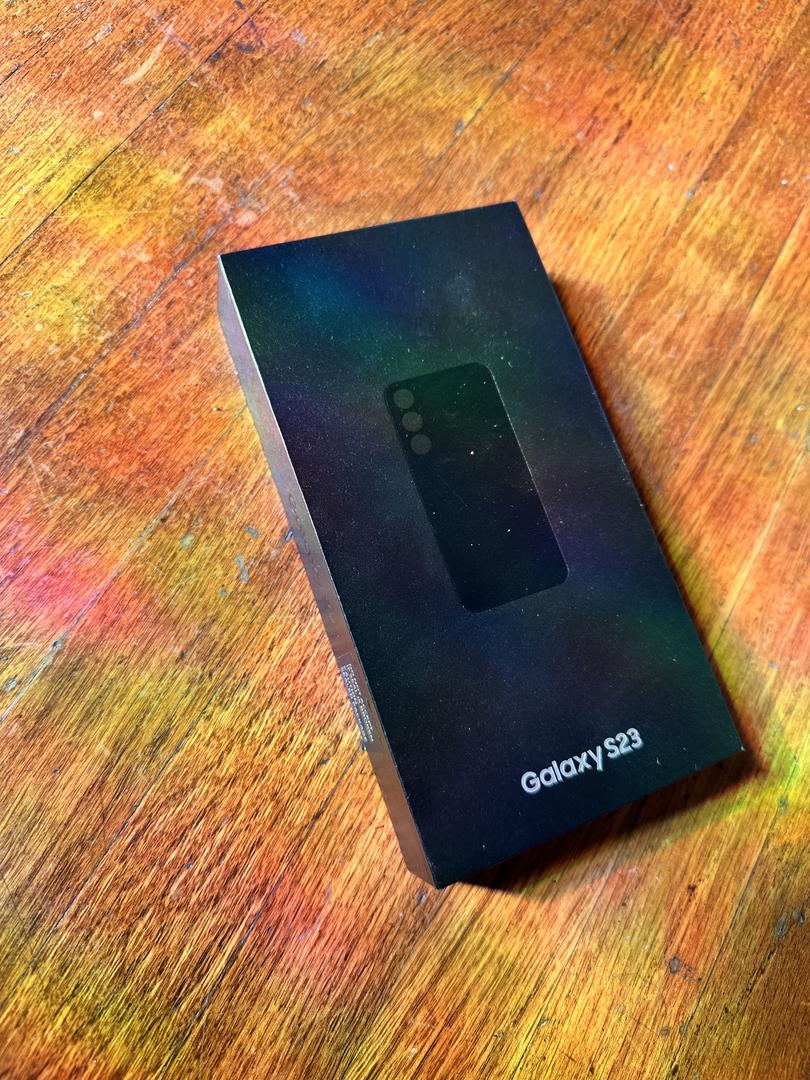 Samsung Galaxy S23, color Black