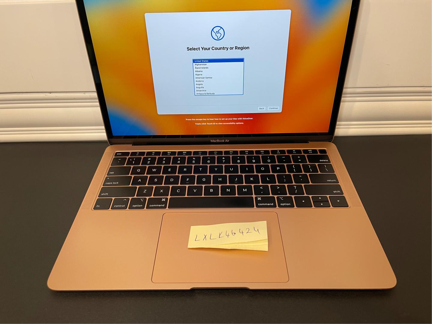 MacBook Air 2018 - 13", color Gold