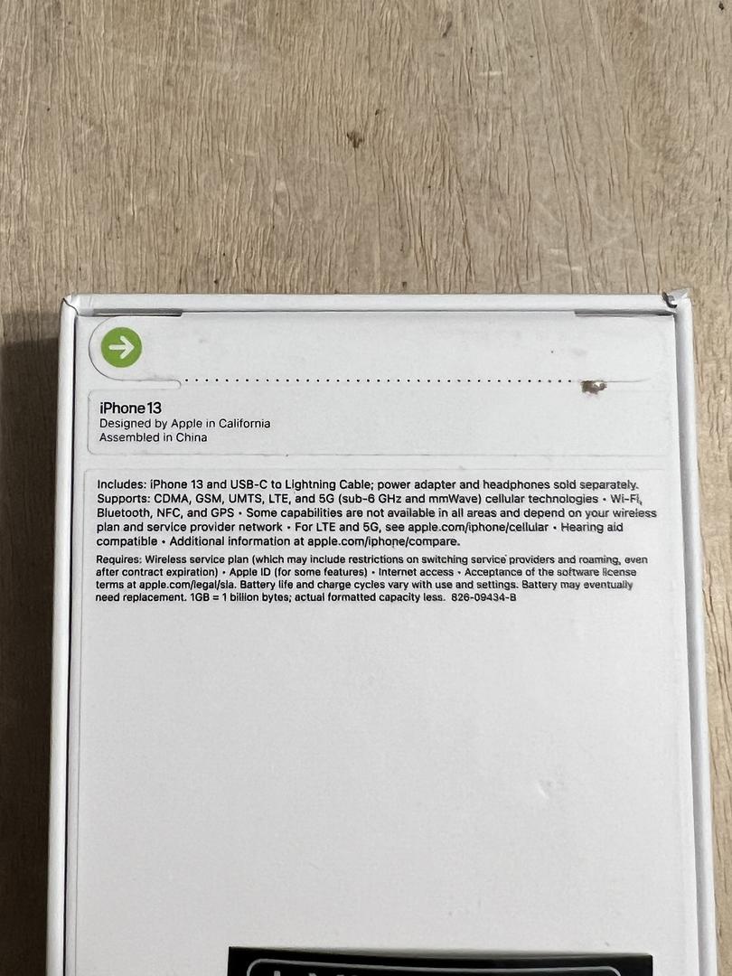 Apple iPhone 13, color Midnight