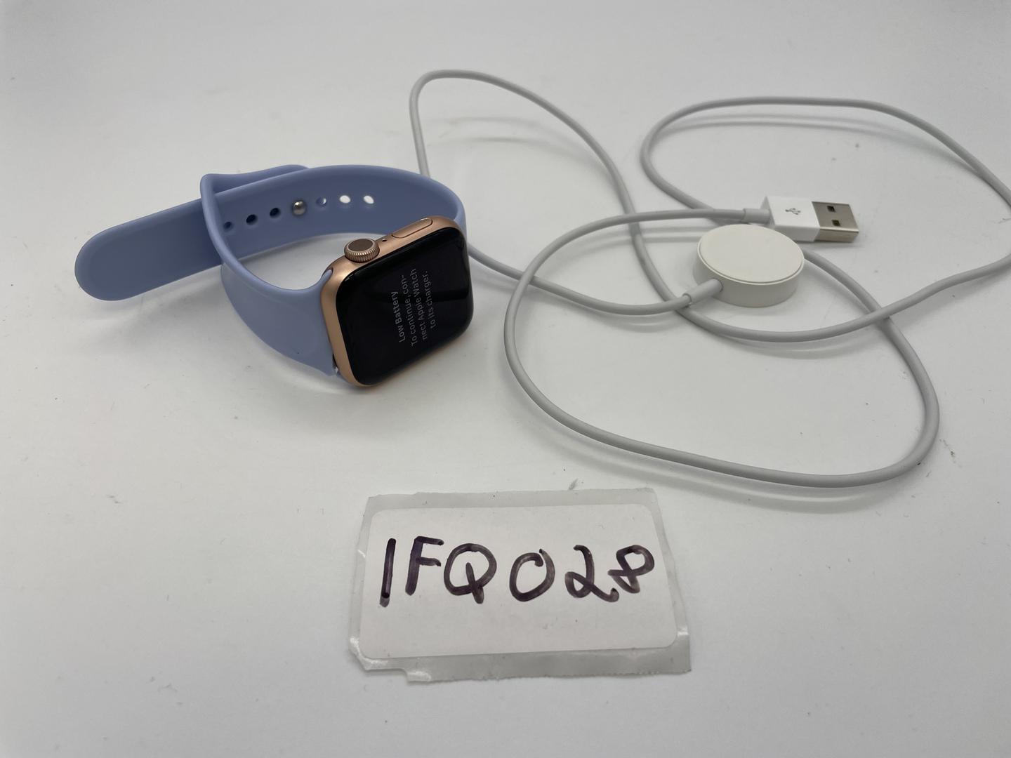 Apple Watch Series 6 40mm, color Gold