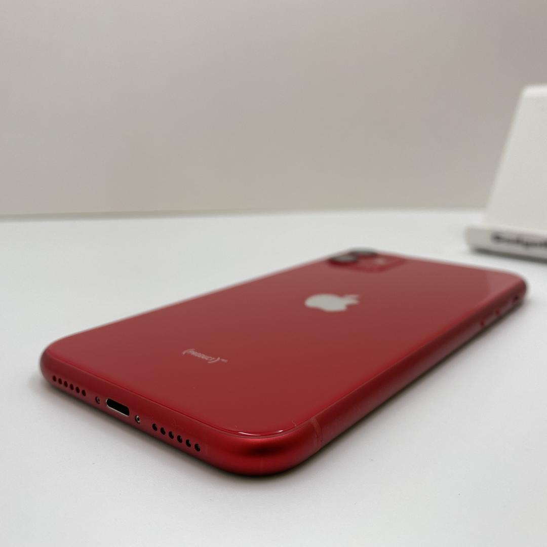 Apple iPhone 11, color Red