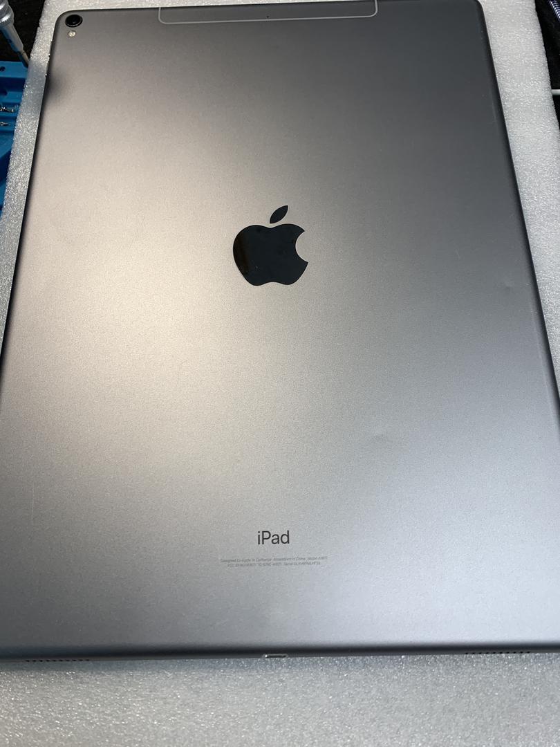 Apple iPad Pro 12.9" 2nd Gen 2017, color Gray
