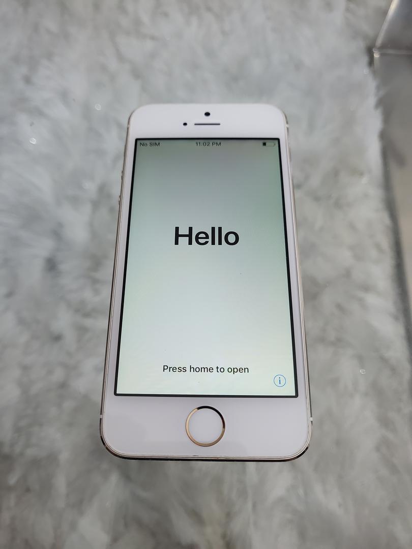 Apple iPhone 5S, color Gold