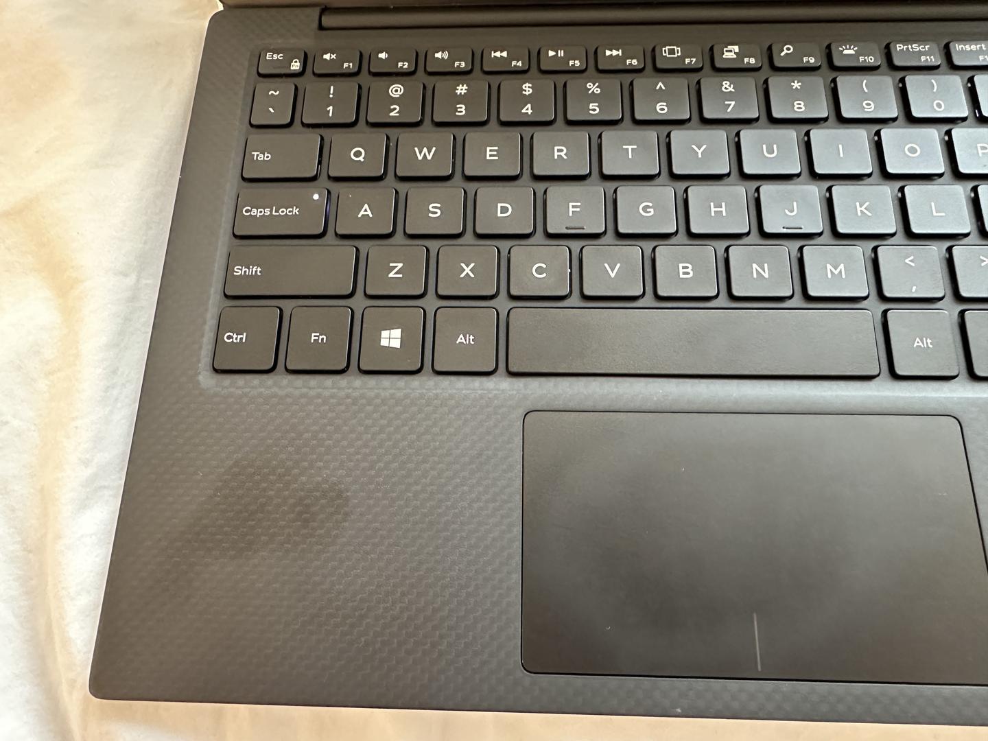 Dell XPS 13 7390 (2019), color