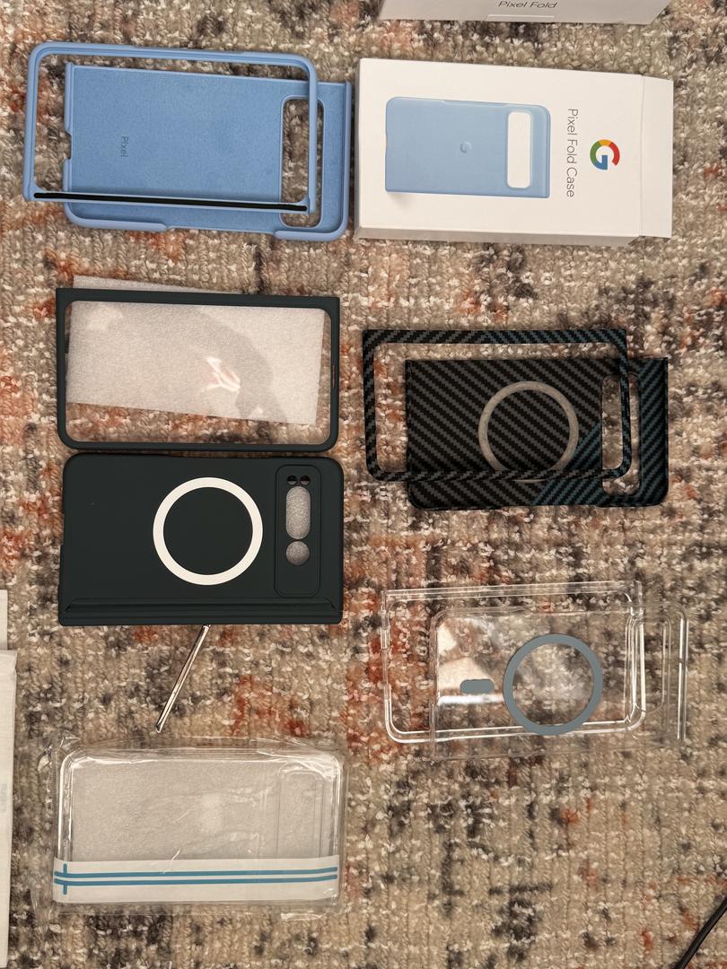 Google Pixel Fold, color Obsidian