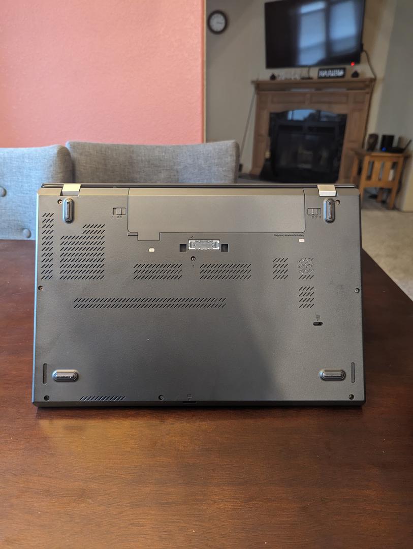 Lenovo ThinkPad Laptop, color