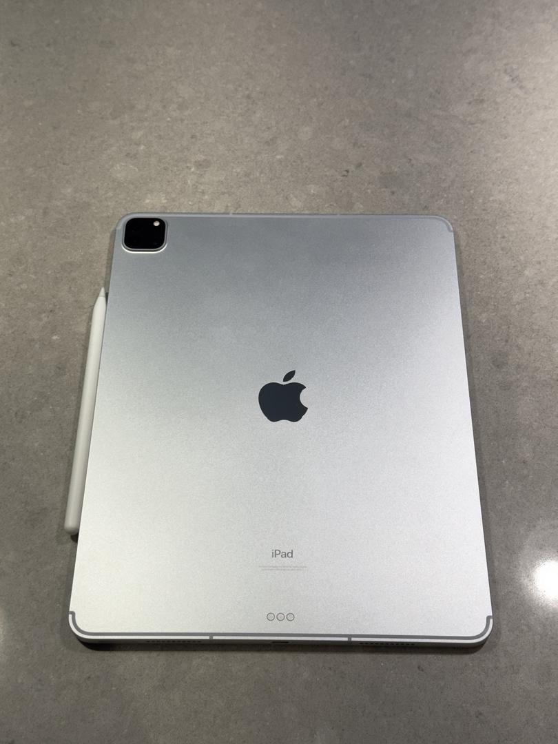 Apple iPad Pro 12.9" 5th Gen 2021, color Silver